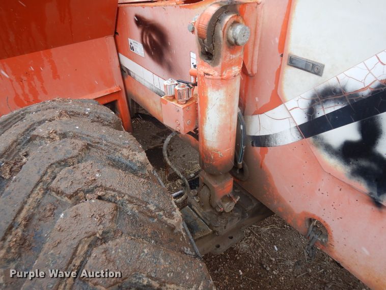 image for item IP9178 SkyTrak 8042  telehandler