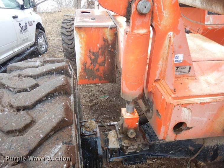 image for item IP9178 SkyTrak 8042  telehandler