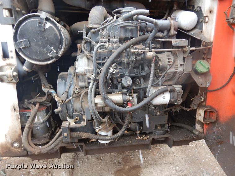 image for item IP9179 2010 Bobcat S205  skid steer loader