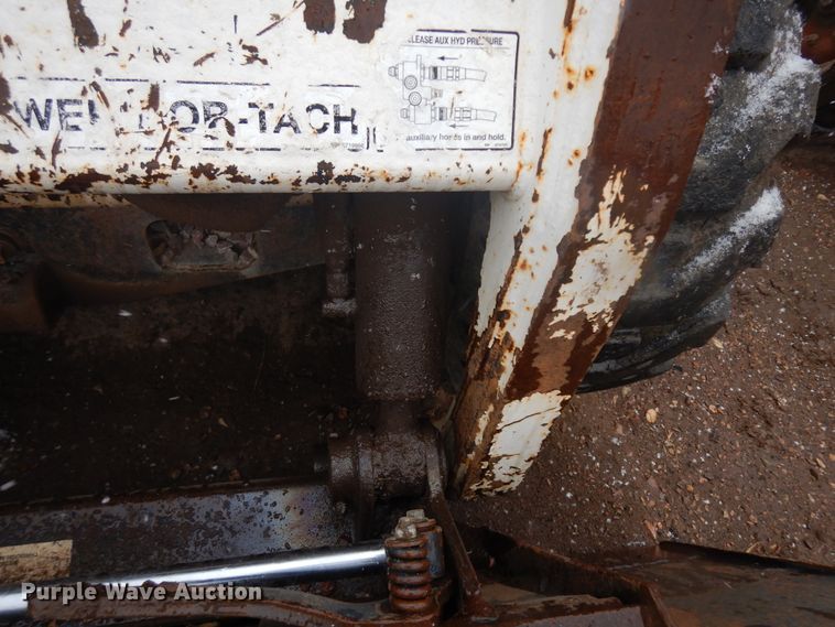 image for item IP9179 2010 Bobcat S205  skid steer loader