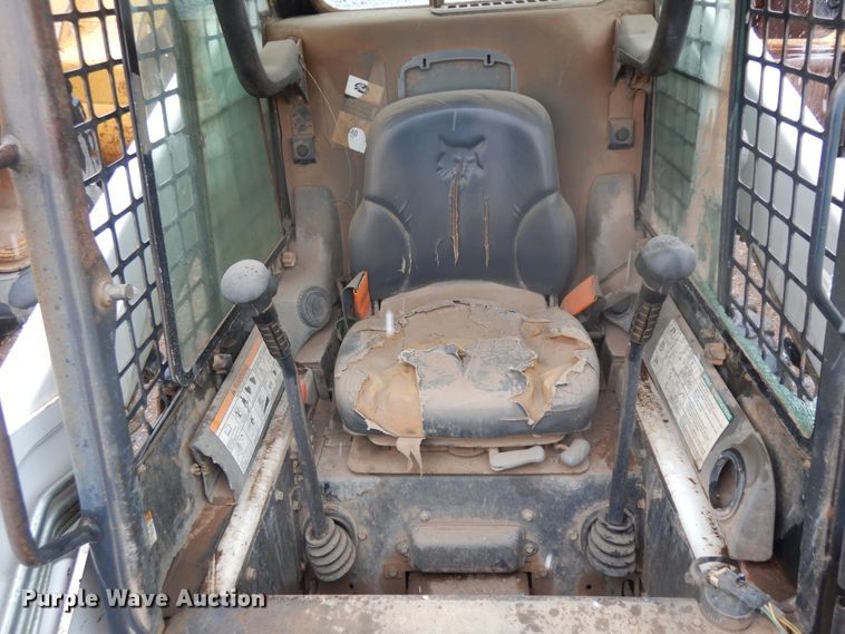 image for item IP9180 2008 Bobcat S185  skid steer loader
