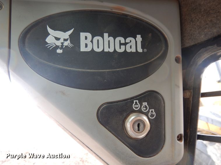 image for item IP9180 2008 Bobcat S185  skid steer loader