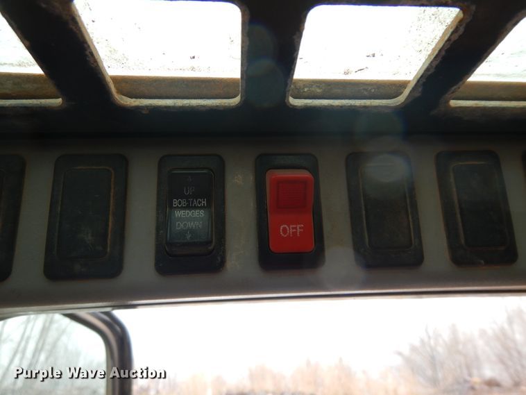 image for item IP9180 2008 Bobcat S185  skid steer loader