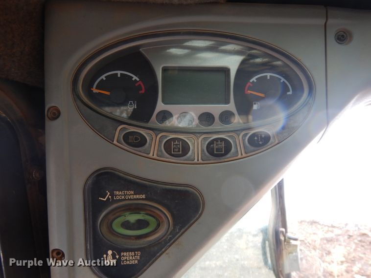 image for item IP9180 2008 Bobcat S185  skid steer loader