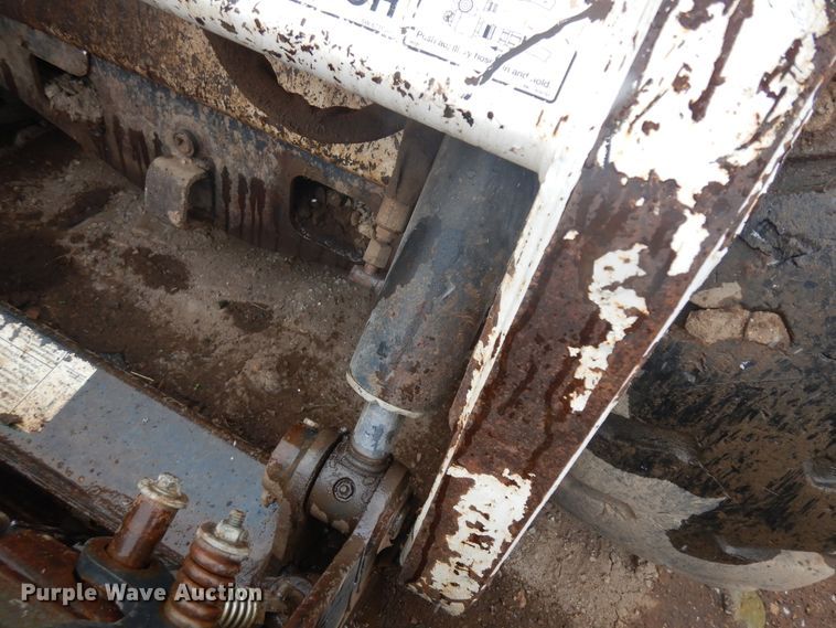 image for item IP9180 2008 Bobcat S185  skid steer loader