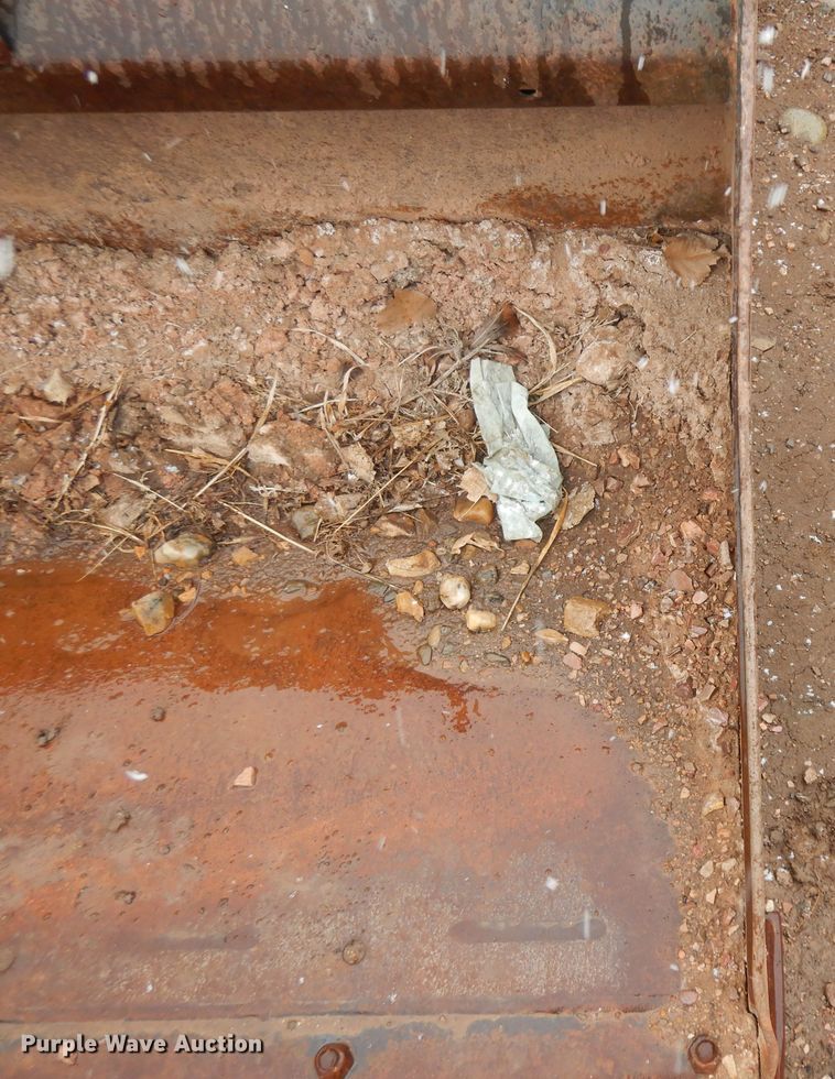 image for item IP9180 2008 Bobcat S185  skid steer loader