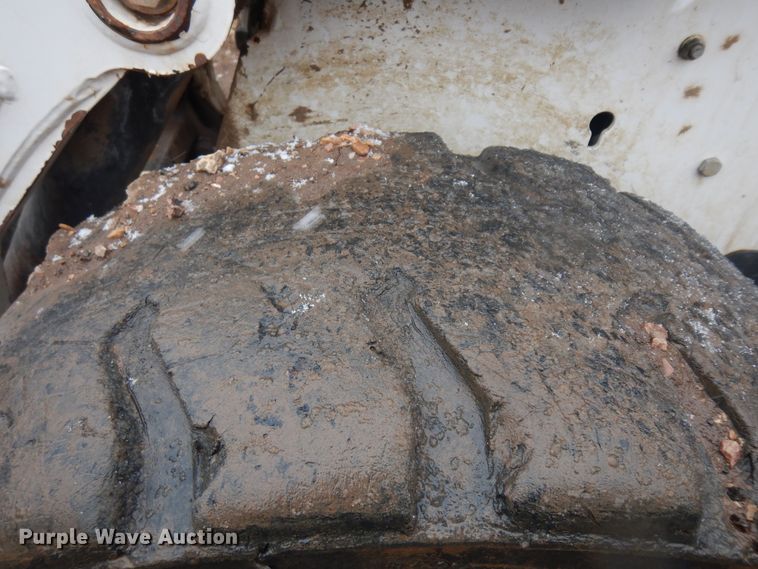 image for item IP9180 2008 Bobcat S185  skid steer loader