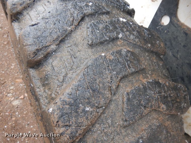 image for item IP9180 2008 Bobcat S185  skid steer loader