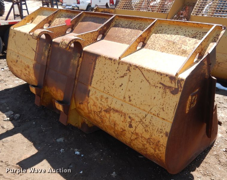 image for item IP9183 Balderson loader bucket