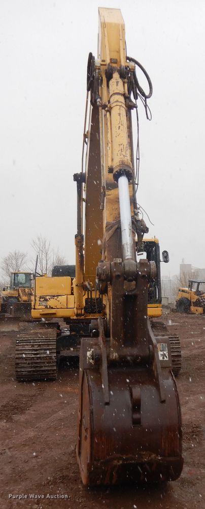 image for item IP9184 2001 Komatsu PC300LC-6LE  excavator