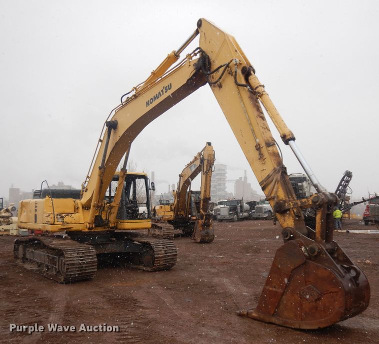 image for item IP9184 2001 Komatsu PC300LC-6LE  excavator