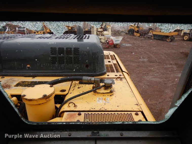 image for item IP9184 2001 Komatsu PC300LC-6LE  excavator