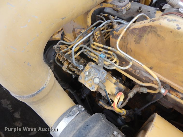 image for item IP9184 2001 Komatsu PC300LC-6LE  excavator