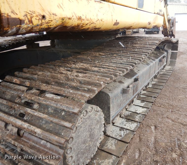 image for item IP9184 2001 Komatsu PC300LC-6LE  excavator