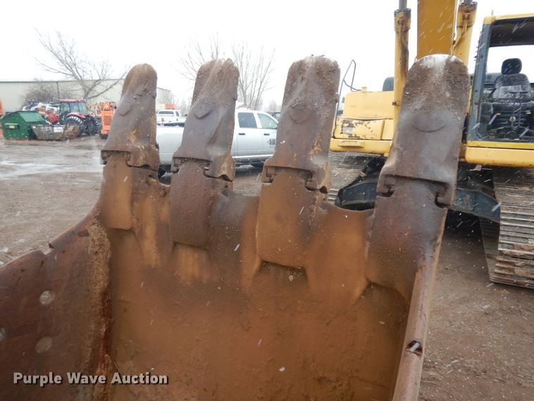 image for item IP9184 2001 Komatsu PC300LC-6LE  excavator