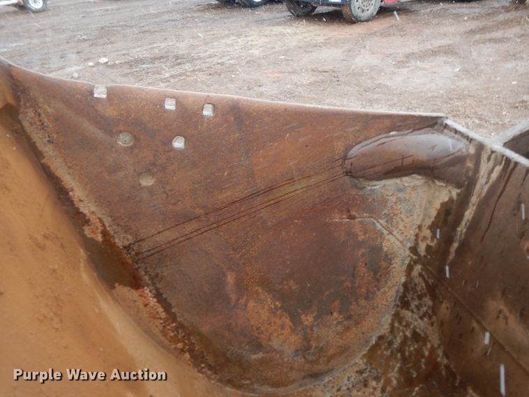 image for item IP9184 2001 Komatsu PC300LC-6LE  excavator