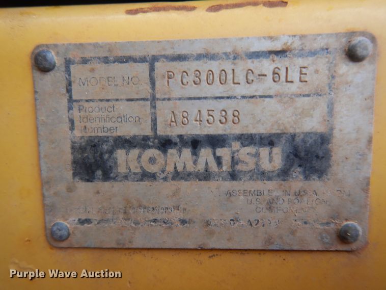 image for item IP9184 2001 Komatsu PC300LC-6LE  excavator