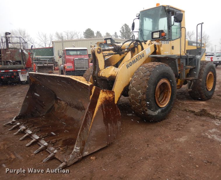 image for item IP9186 2002 Komatsu WA380-3MC  wheel loader