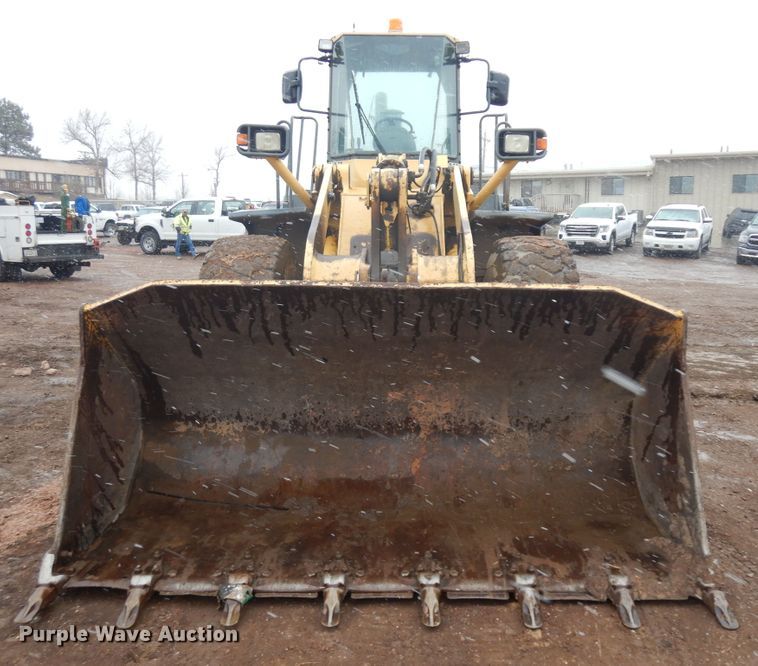 image for item IP9186 2002 Komatsu WA380-3MC  wheel loader