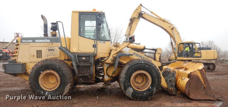 image for item IP9186 2002 Komatsu WA380-3MC  wheel loader