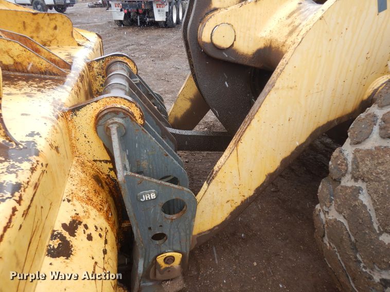 image for item IP9186 2002 Komatsu WA380-3MC  wheel loader