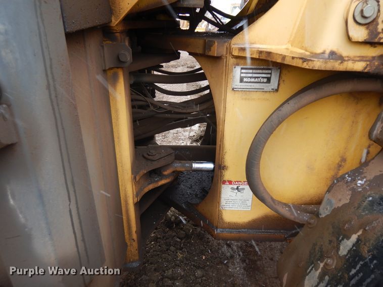 image for item IP9186 2002 Komatsu WA380-3MC  wheel loader