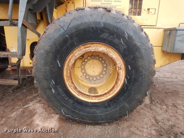 image for item IP9186 2002 Komatsu WA380-3MC  wheel loader