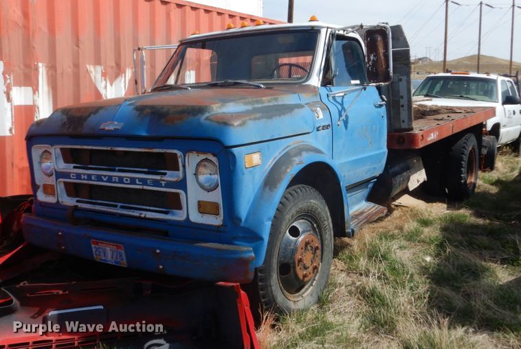 image for item IP9189 Chevrolet C50  flatbed truck