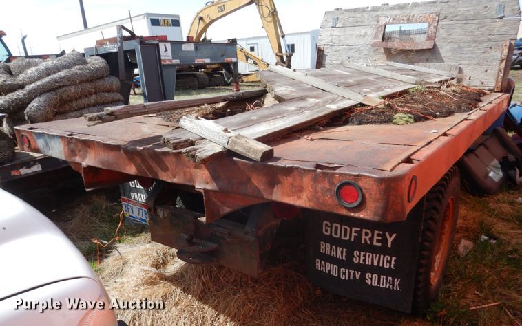 image for item IP9189 Chevrolet C50  flatbed truck