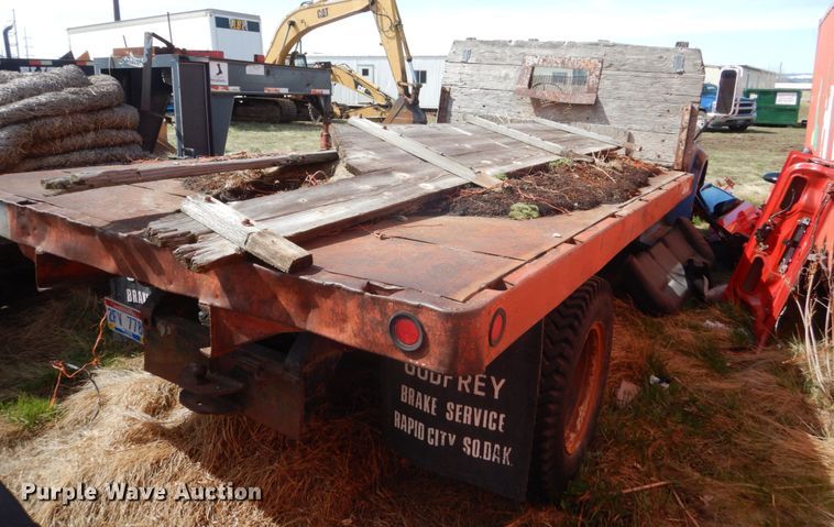 image for item IP9189 Chevrolet C50  flatbed truck