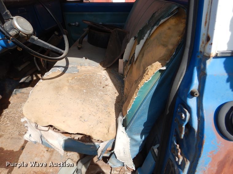 image for item IP9189 Chevrolet C50  flatbed truck