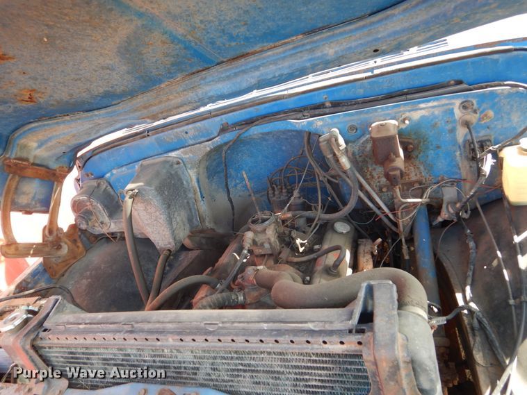 image for item IP9189 Chevrolet C50  flatbed truck