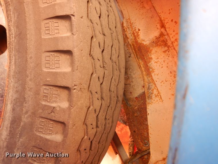 image for item IP9189 Chevrolet C50  flatbed truck