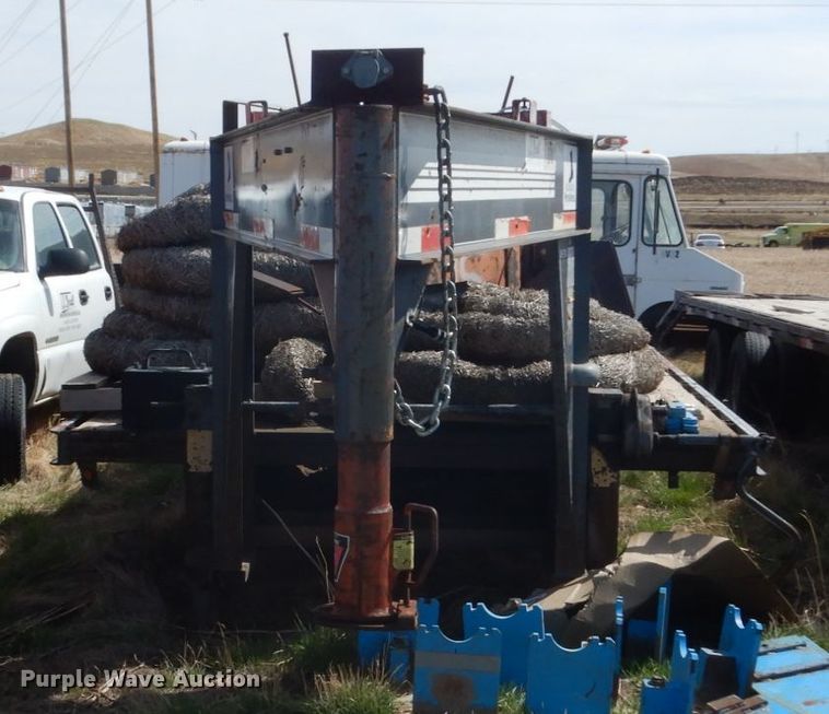 image for item IP9190 2000 Titan  equipment trailer