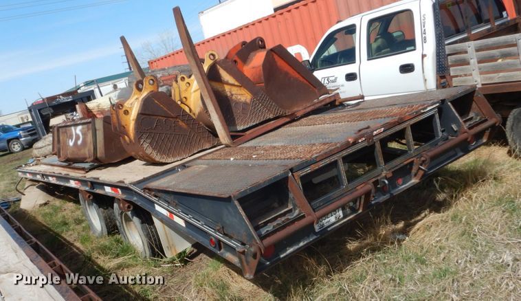 image for item IP9190 2000 Titan  equipment trailer