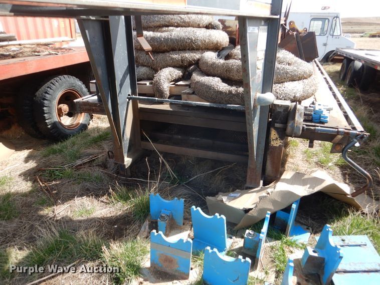 image for item IP9190 2000 Titan  equipment trailer