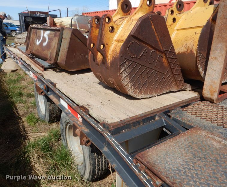 image for item IP9190 2000 Titan  equipment trailer