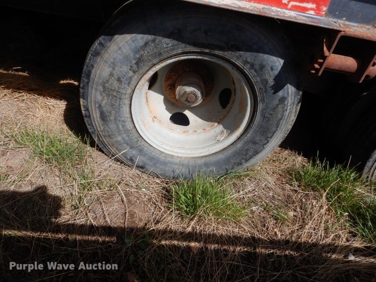 image for item IP9190 2000 Titan  equipment trailer