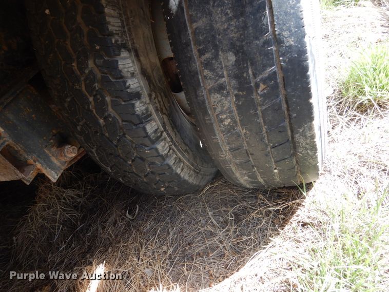 image for item IP9190 2000 Titan  equipment trailer