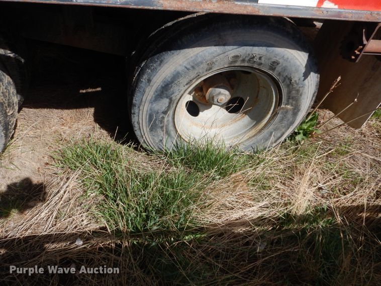 image for item IP9190 2000 Titan  equipment trailer