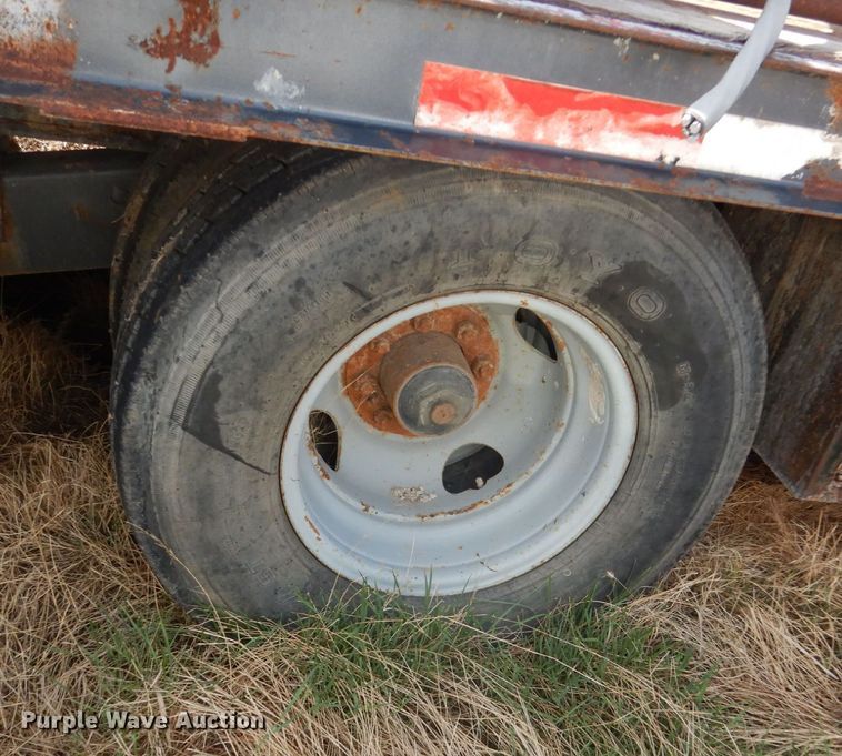 image for item IP9190 2000 Titan  equipment trailer