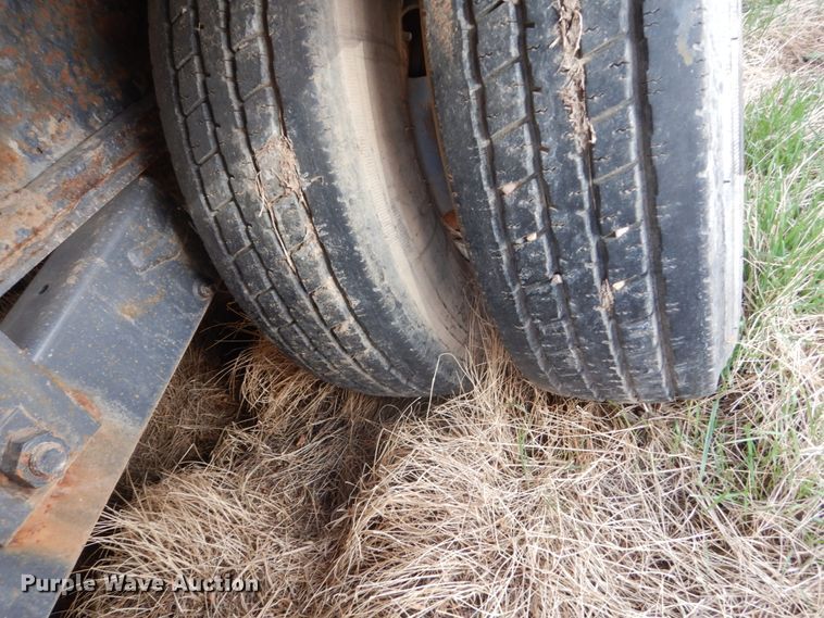 image for item IP9190 2000 Titan  equipment trailer