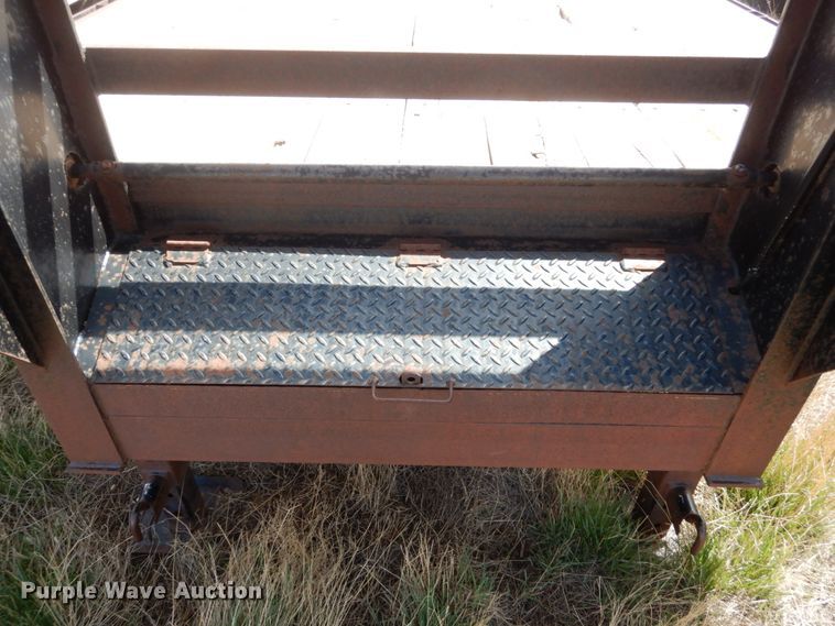 image for item IP9191 2007 Elite  equipment trailer