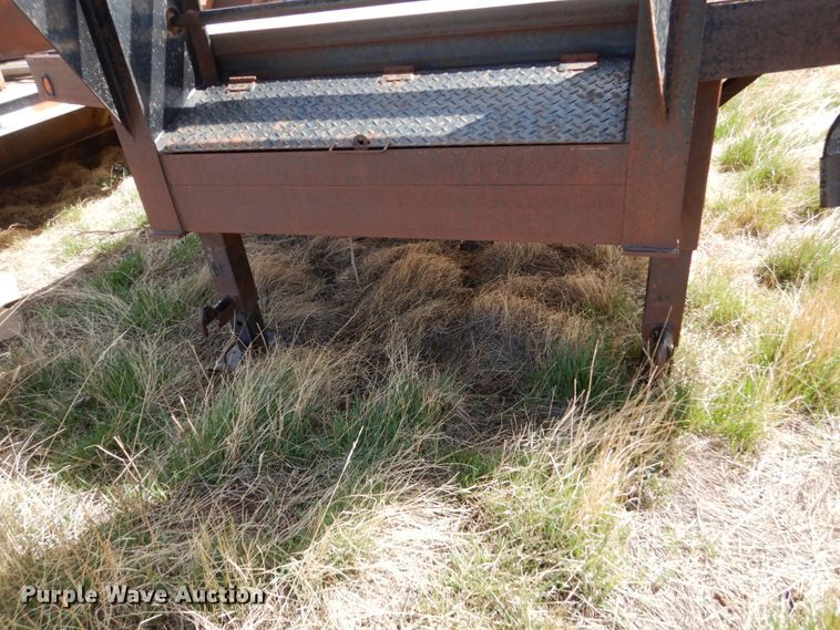 image for item IP9191 2007 Elite  equipment trailer