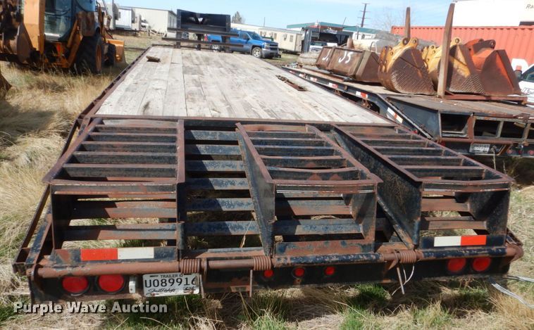 image for item IP9191 2007 Elite  equipment trailer