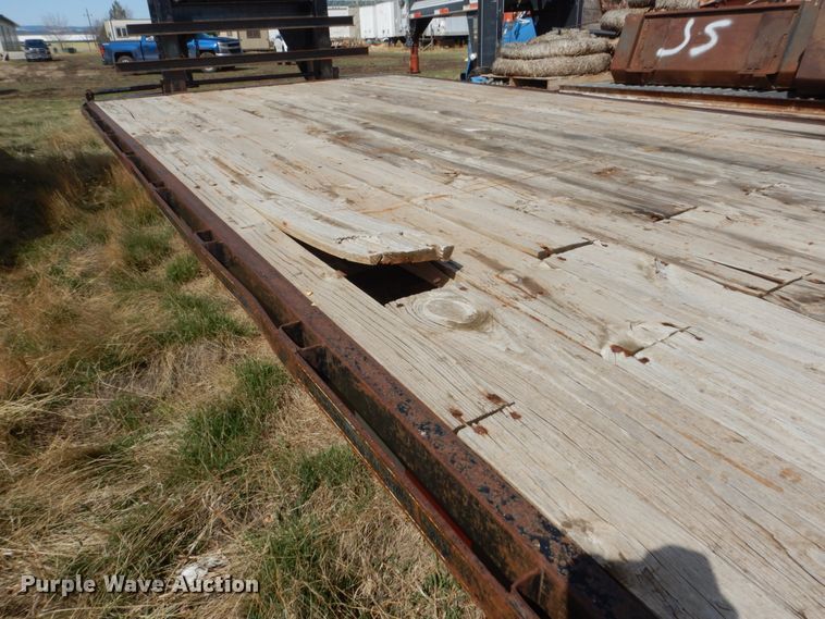 image for item IP9191 2007 Elite  equipment trailer