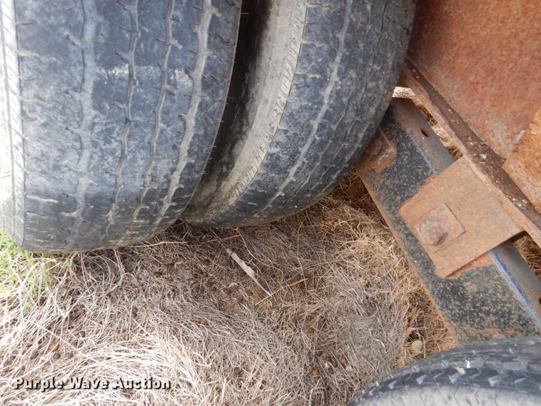 image for item IP9191 2007 Elite  equipment trailer