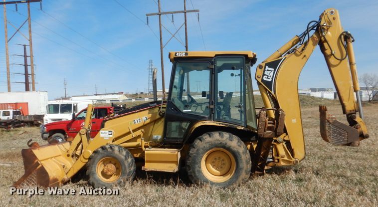 image for item IP9197 1997 Caterpillar 426C  backhoe