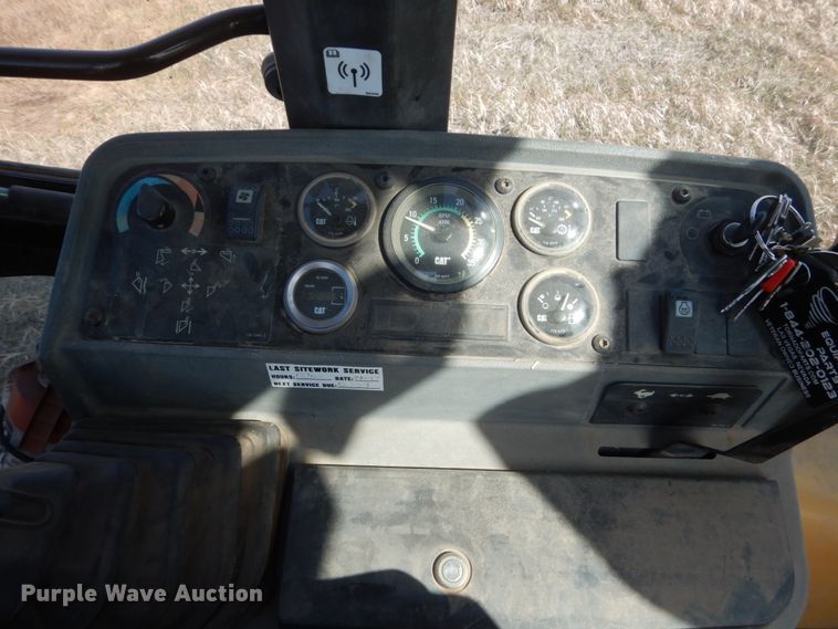 image for item IP9197 1997 Caterpillar 426C  backhoe