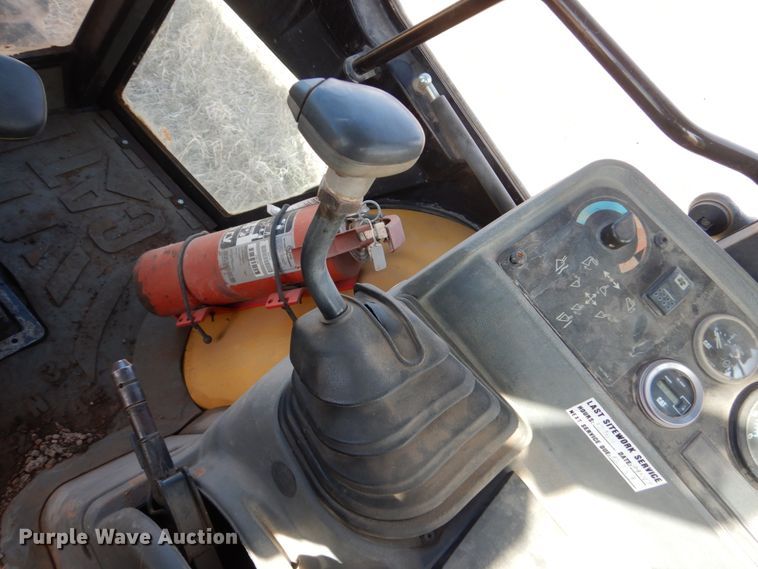 image for item IP9197 1997 Caterpillar 426C  backhoe